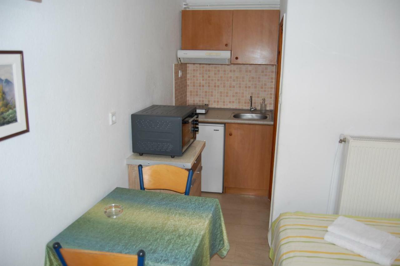 Guesthouse Zografia Врасна Екстериор снимка