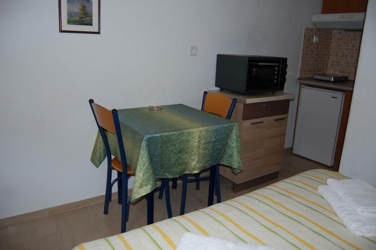 Guesthouse Zografia Врасна Екстериор снимка