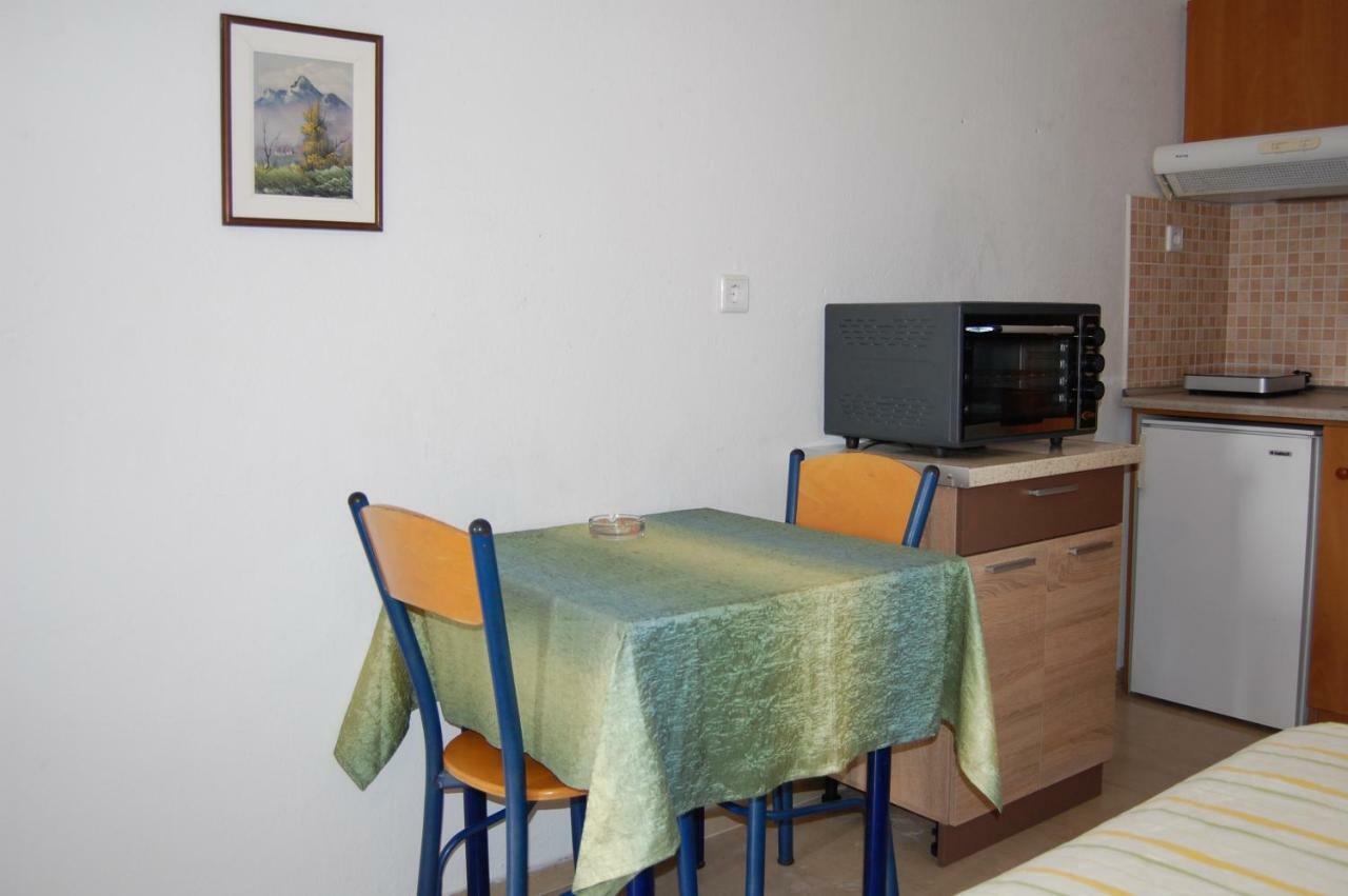 Guesthouse Zografia Врасна Екстериор снимка