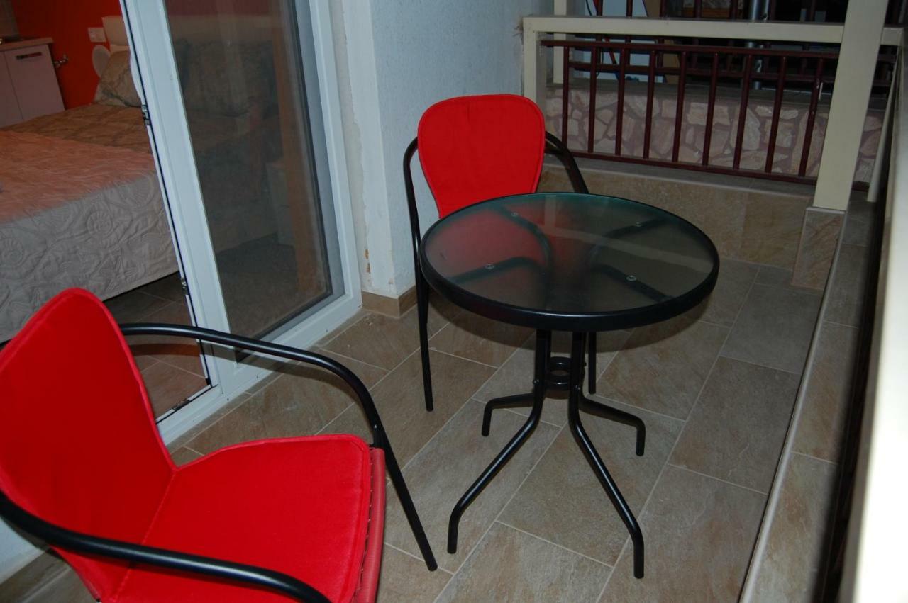 Guesthouse Zografia Врасна Екстериор снимка